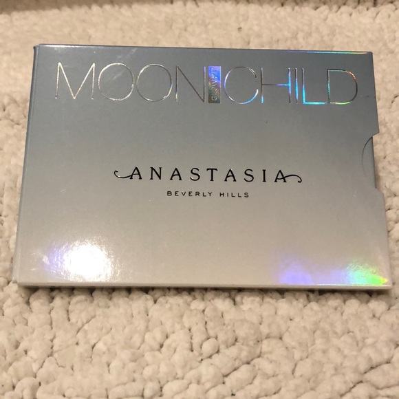 Make up - Picture 2 of 3